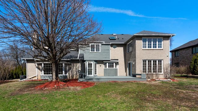 3021 35th Street, Oak Brook, IL 60523