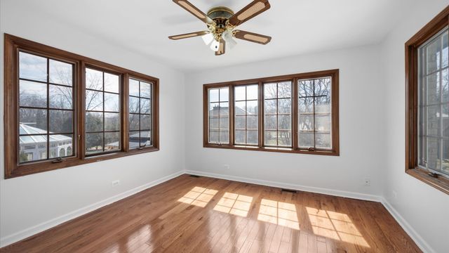 3021 35th Street, Oak Brook, IL 60523