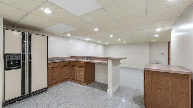 3021 35th Street, Oak Brook, IL 60523