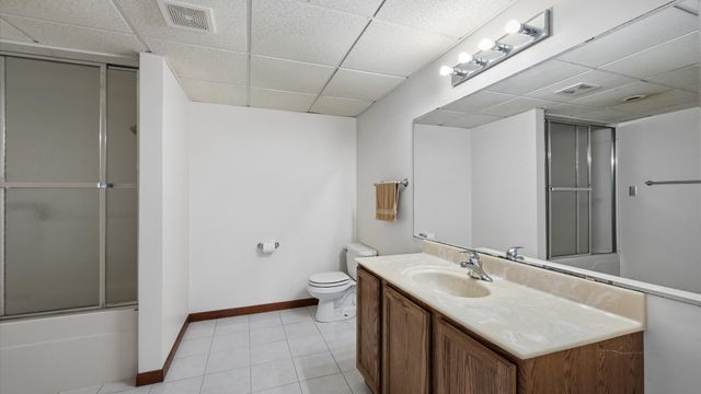 3021 35th Street, Oak Brook, IL 60523