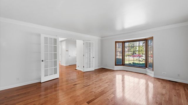 3021 35th Street, Oak Brook, IL 60523