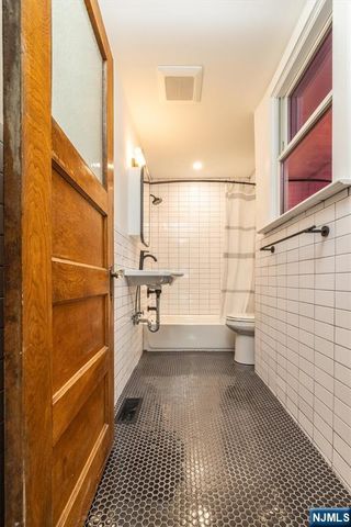 157-159 Forest Street 1, Montclair, NJ 07042