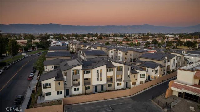 1122 Santo Antonio Drive, Colton, CA 92324