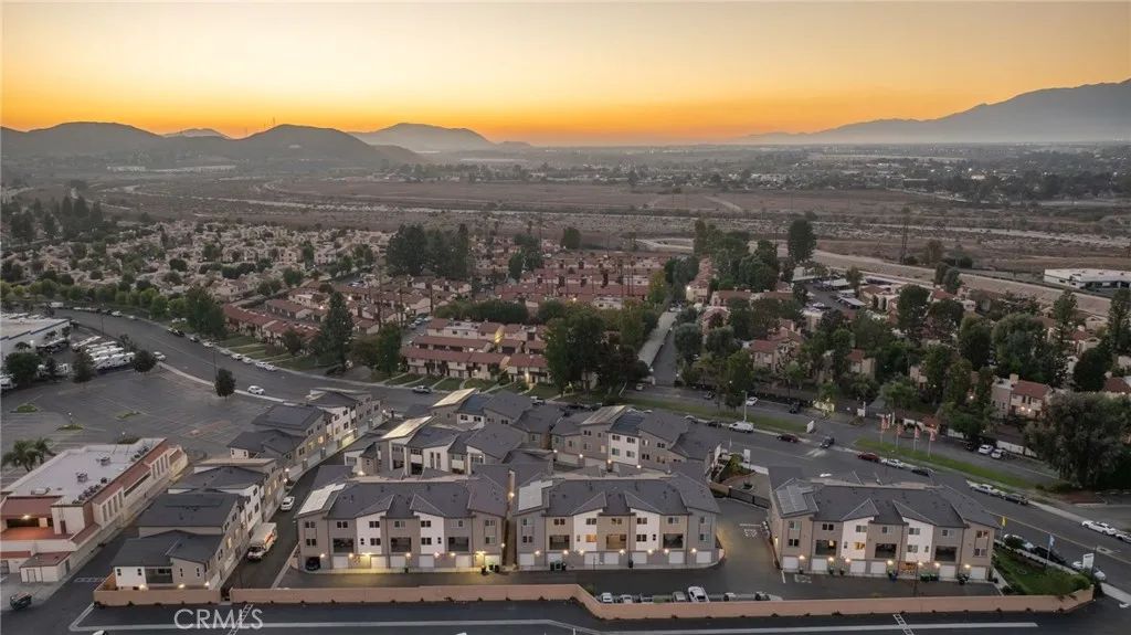 1122 Santo Antonio Drive, Colton, CA 92324
