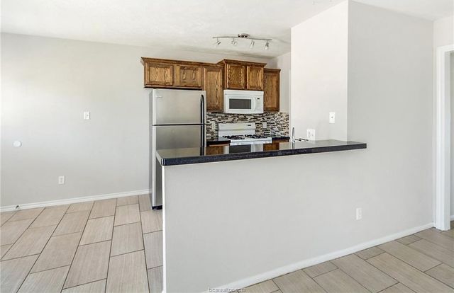 1210 Oney Hervey Drive, College Station, TX 77840