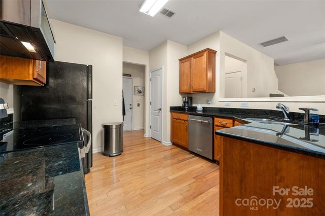 2223 Blueberry Ridge Road, Matthews, NC 28105