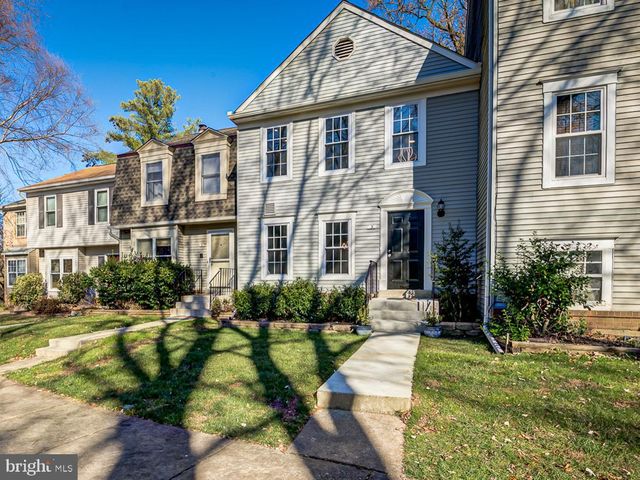 5 CLIMBING IVY CT, Germantown, MD 20874