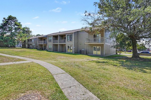 2000 Greens Blvd Apt 27A, Myrtle Beach, SC 29577