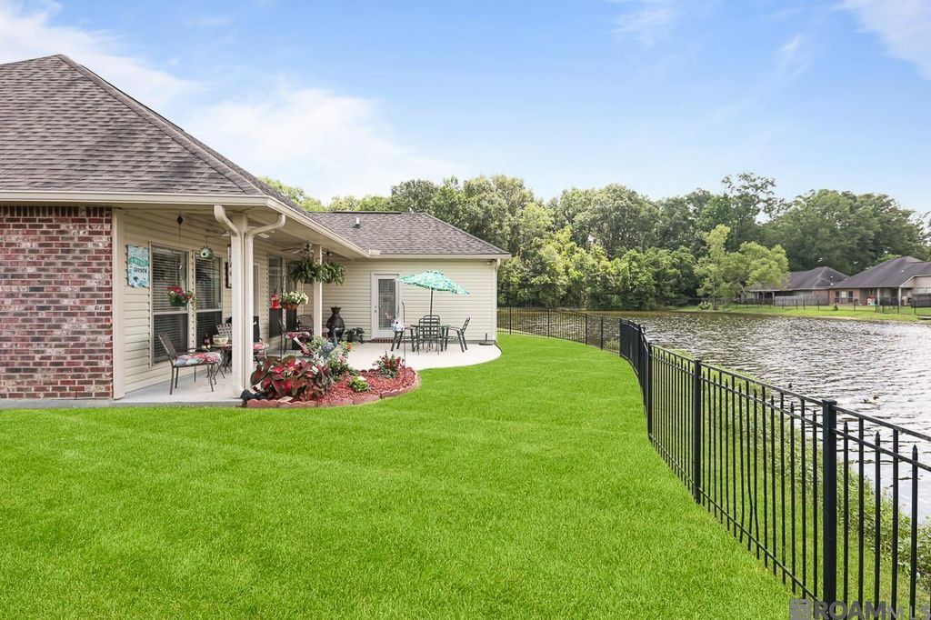 16950 River Birch Ave, Central, LA 70739