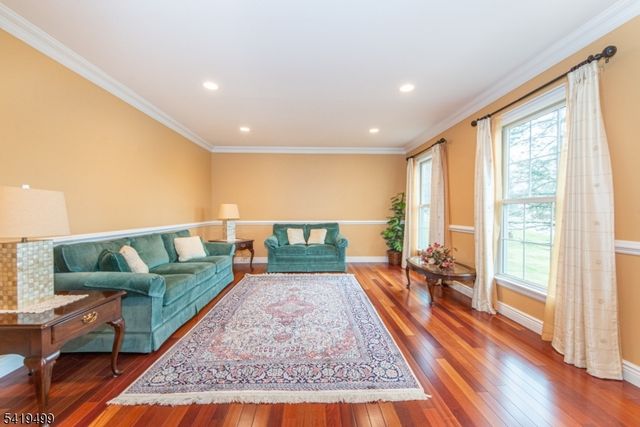 4 Summit Lane, Roxbury Twp., NJ 07876