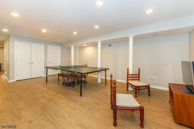 4 Summit Lane, Roxbury Twp., NJ 07876