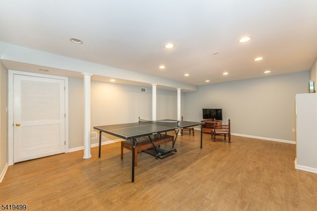 4 Summit Lane, Roxbury Twp., NJ 07876