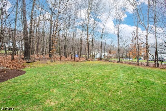 4 Summit Lane, Roxbury Twp., NJ 07876