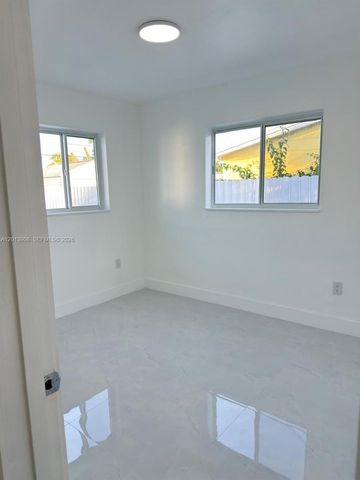 321 N 69th Ave, Hollywood, FL 33024
