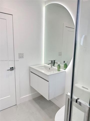 321 N 69th Ave, Hollywood, FL 33024