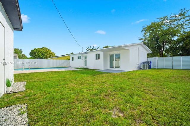 321 N 69th Ave, Hollywood, FL 33024