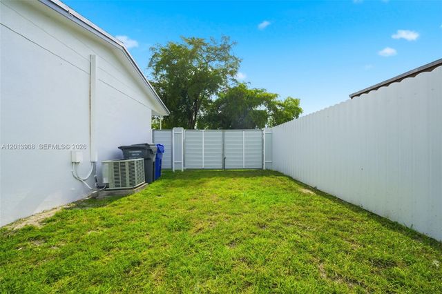 321 N 69th Ave, Hollywood, FL 33024