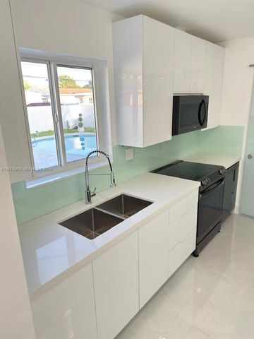 321 N 69th Ave, Hollywood, FL 33024