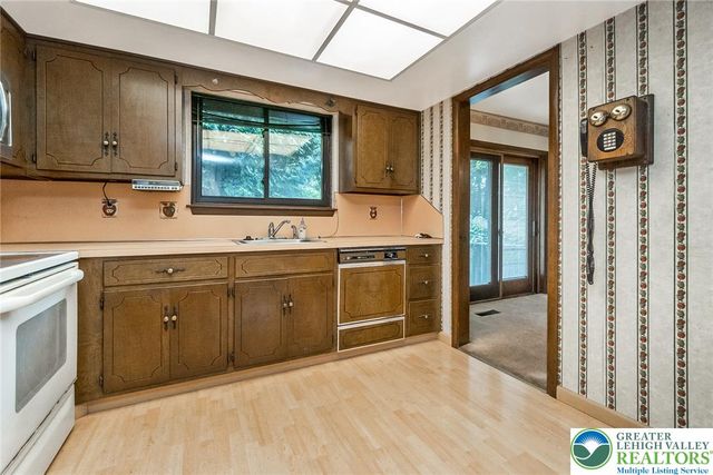 3612 Washington Street, Bethlehem Twp, PA 18020
