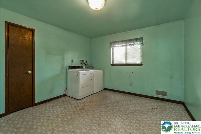 3612 Washington Street, Bethlehem Twp, PA 18020