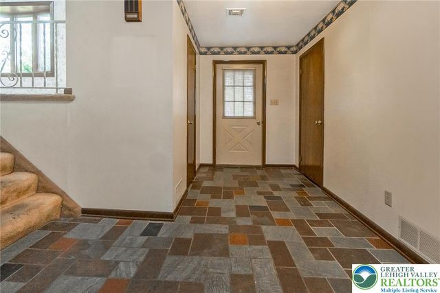 3612 Washington Street, Bethlehem Twp, PA 18020