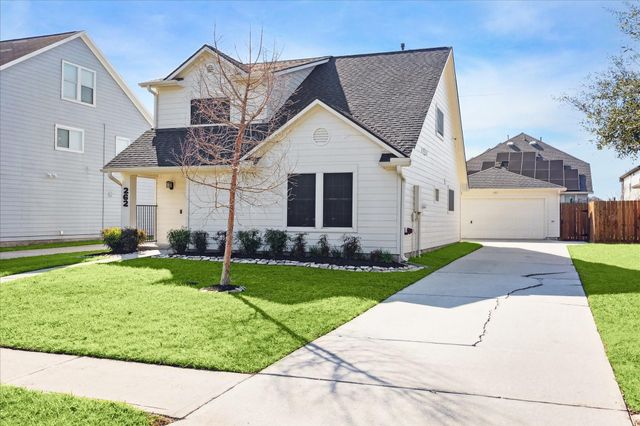 262 Rolling Brook Drive, Dickinson, TX 77539