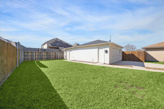 262 Rolling Brook Drive, Dickinson, TX 77539
