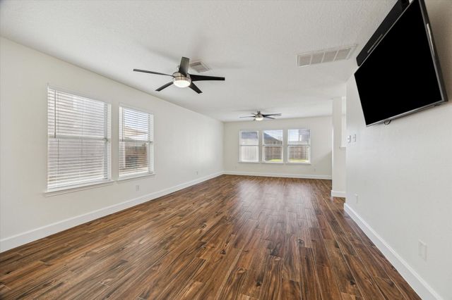 262 Rolling Brook Drive, Dickinson, TX 77539