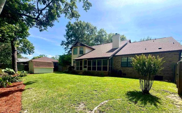 39 Blithewood Dr, Pensacola, FL 32514