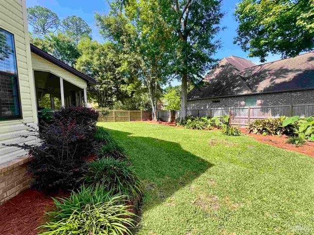 39 Blithewood Dr, Pensacola, FL 32514
