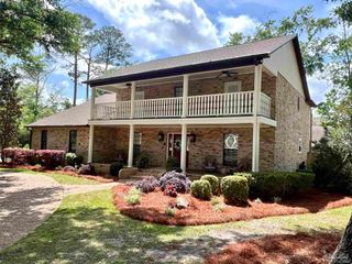 39 Blithewood Dr, Pensacola, FL 32514