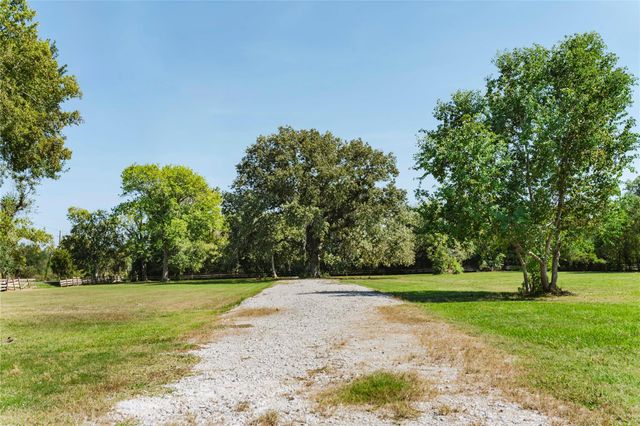 6830 Miller Wilson Road, Crosby, TX 77532