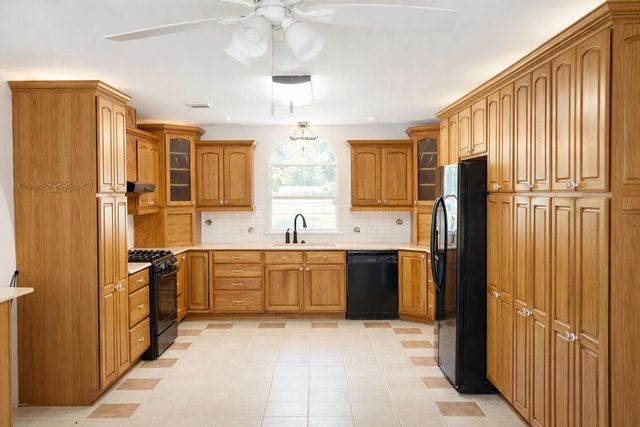 6830 Miller Wilson Road, Crosby, TX 77532