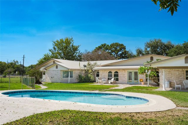 6830 Miller Wilson Road, Crosby, TX 77532