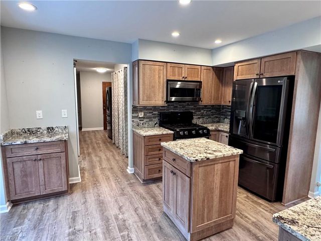 1868 Haverhill DR, Virginia Beach, VA 23453