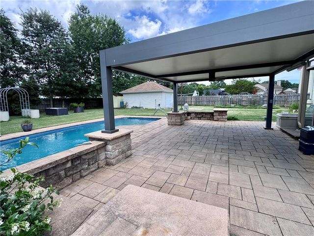1868 Haverhill DR, Virginia Beach, VA 23453