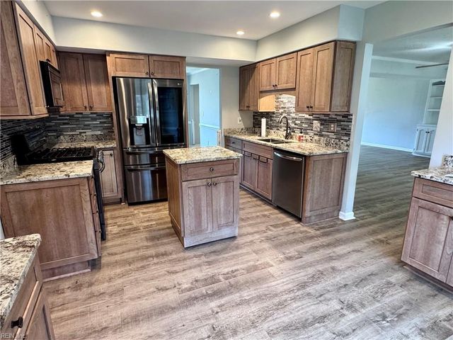 1868 Haverhill DR, Virginia Beach, VA 23453