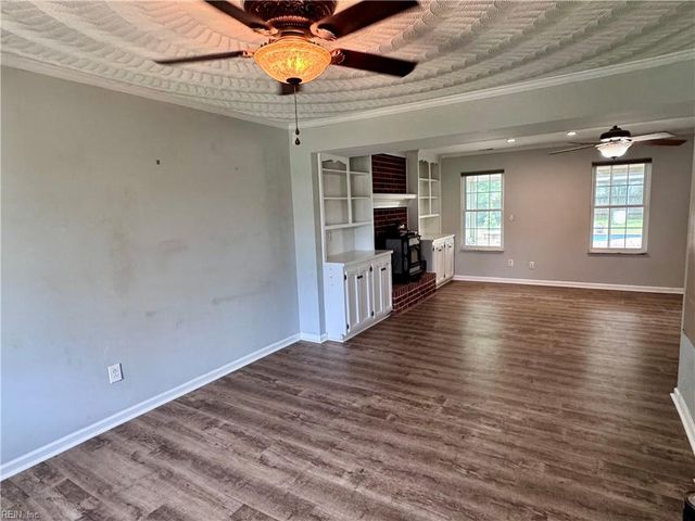 1868 Haverhill DR, Virginia Beach, VA 23453