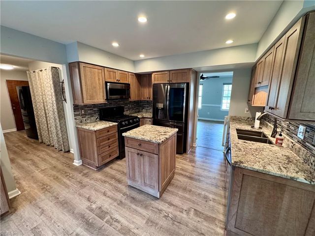 1868 Haverhill DR, Virginia Beach, VA 23453