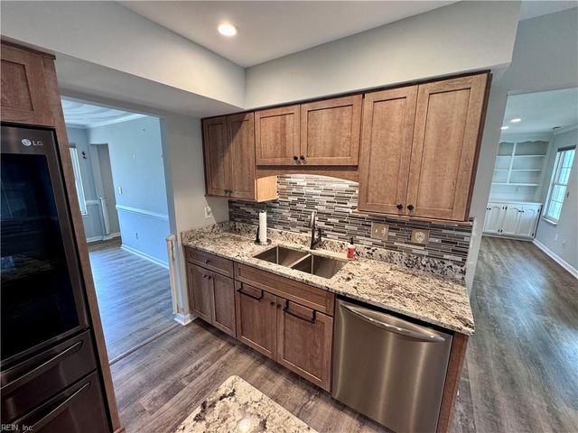 1868 Haverhill DR, Virginia Beach, VA 23453