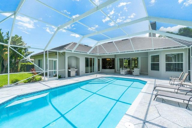8369 SE Island Way, Jupiter, FL 33458
