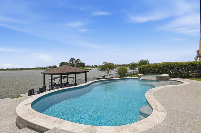 10719 Painted Crescent Court, Cypress, TX 77433
