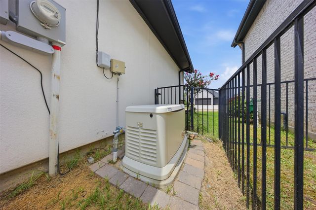 10719 Painted Crescent Court, Cypress, TX 77433