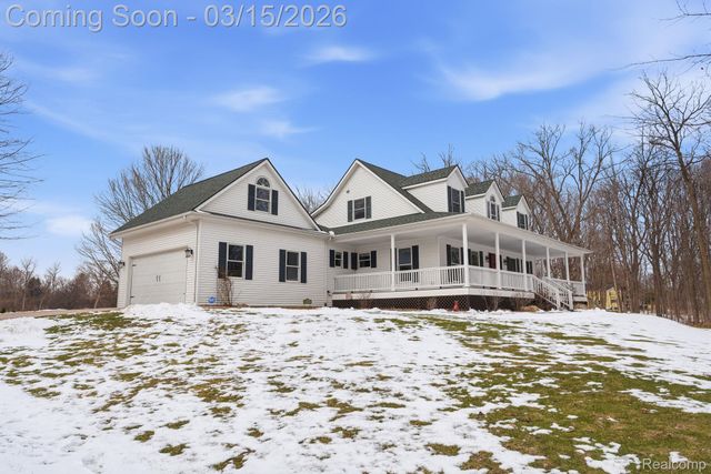 1290 Grace Lane, Milford Charter Township, MI 48380