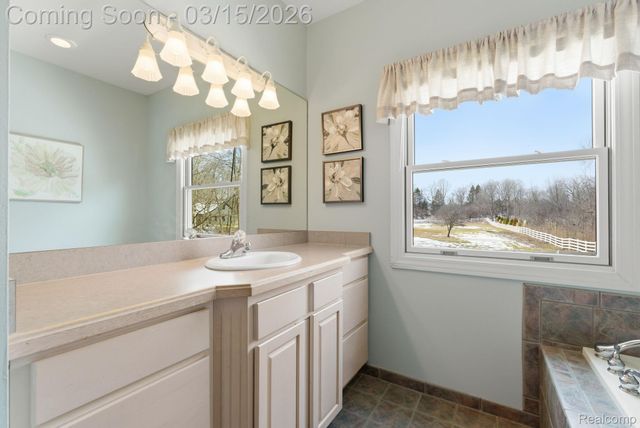 1290 Grace Lane, Milford Charter Township, MI 48380