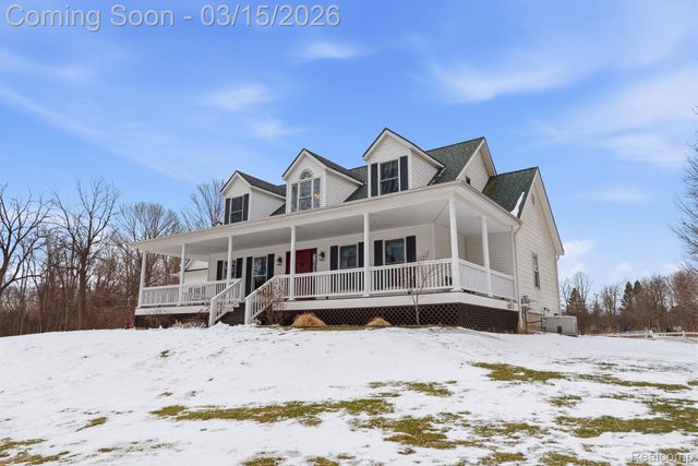 1290 Grace Lane, Milford Charter Township, MI 48380