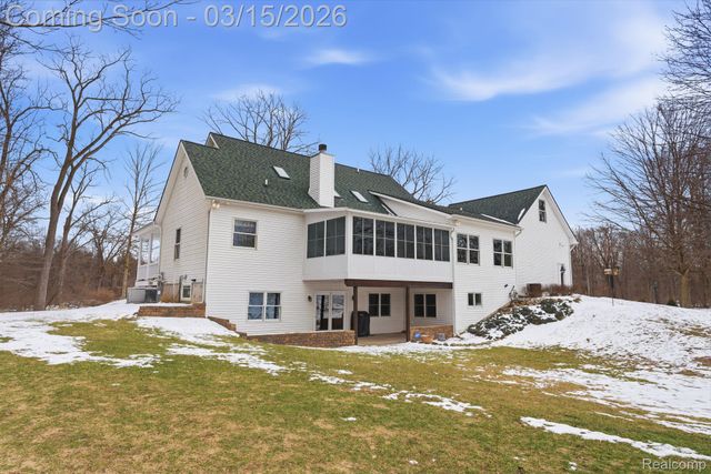 1290 Grace Lane, Milford Charter Township, MI 48380