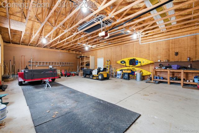 1290 Grace Lane, Milford Charter Township, MI 48380