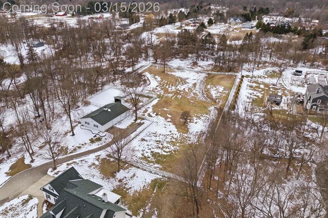 1290 Grace Lane, Milford Charter Township, MI 48380