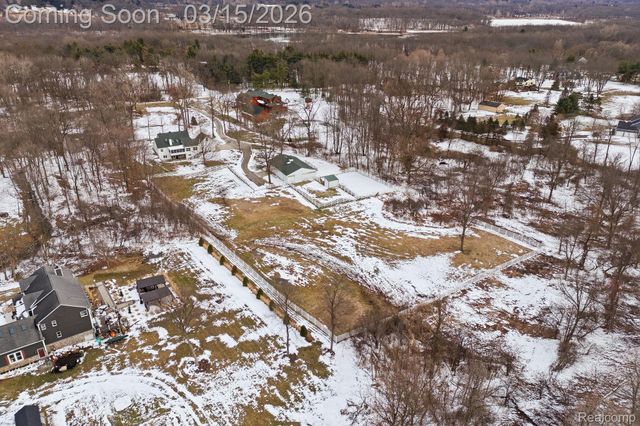 1290 Grace Lane, Milford Charter Township, MI 48380